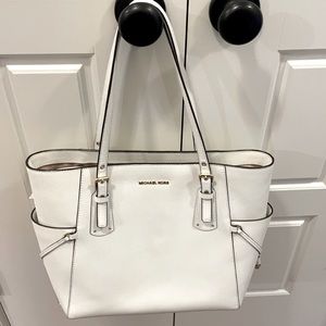Michael Kors Tote EUC